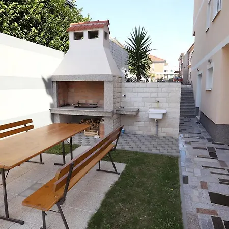 Kolak Διαμέρισμα Τρογκίρ