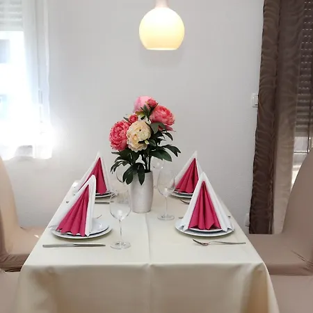 Kolak * Τρογκίρ