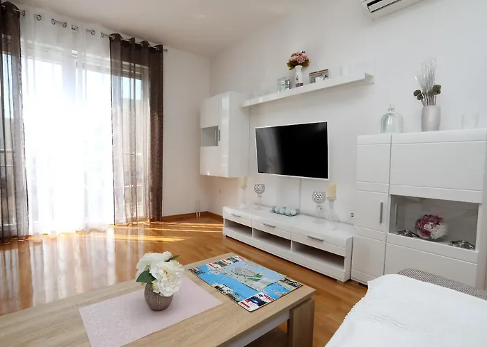 Kolak Apartment *